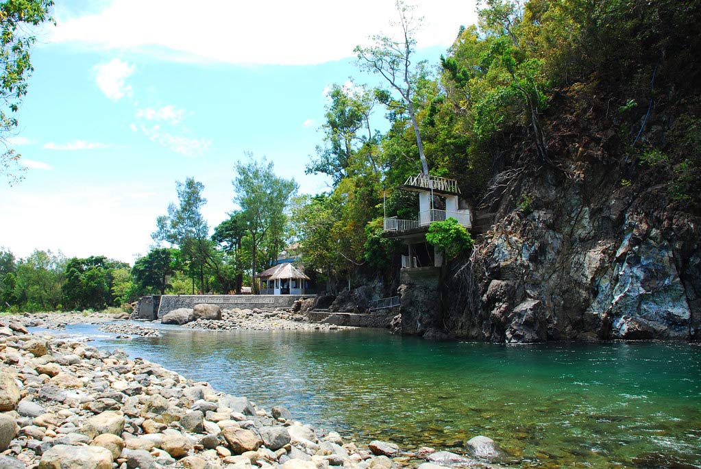 Cantinas River Cliff Jump – Sibuyan Romblon