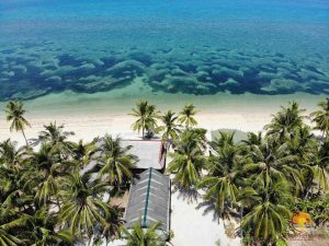 lanas-beach-resort-carabao-island