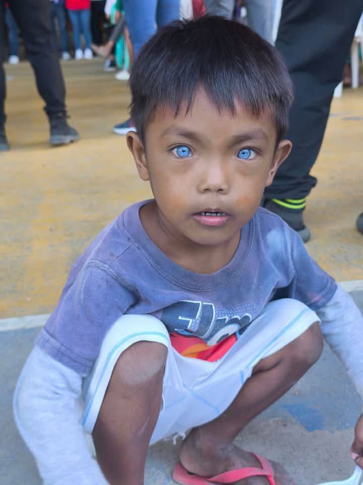 blue eye boy romblon