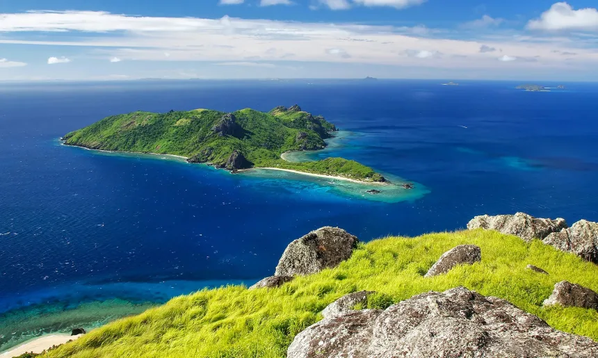 Island Hopping Tourism Guide for Travelers Worldwide