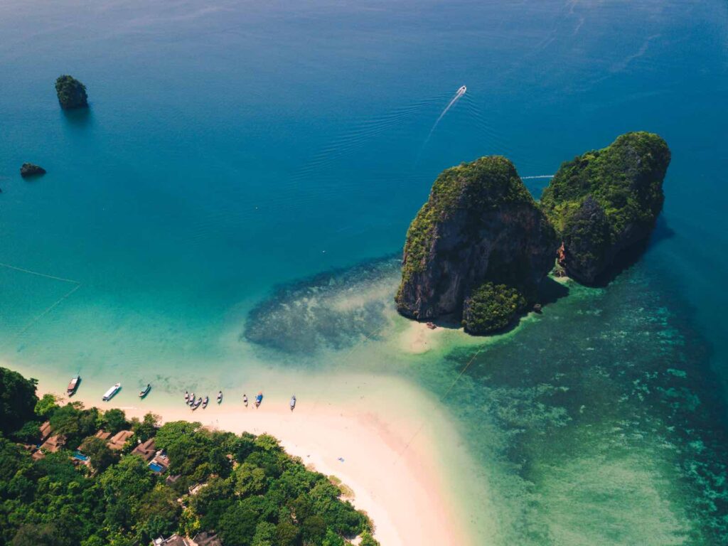 Slow Island Hopping in Thailand for Relaxed Travel